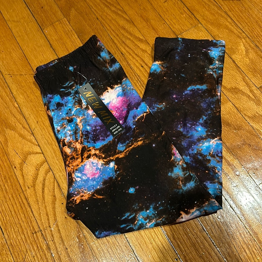 New Mix OS Capri Galaxy Leggings